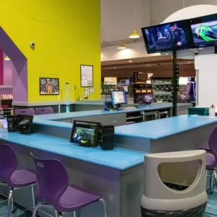 The Quest Café features nothing but kid-friendly foods in a fresh and funky dining atmosphere.