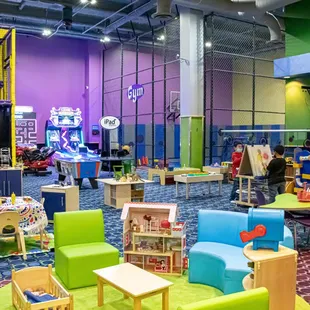 Children of all ages will immediately feel at home in Apt. Q.