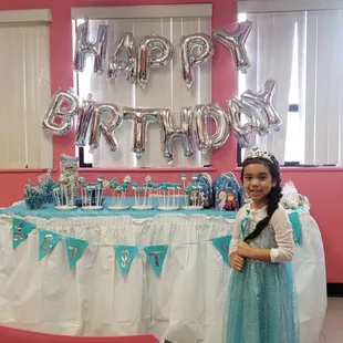 Janelle&apos;s 4th bday