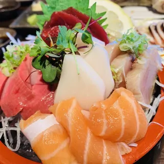 D1. Chirashi Don