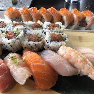 R42. Salmon Lover Roll