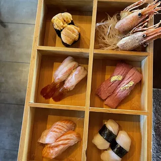 N9. Hotate Nigiri