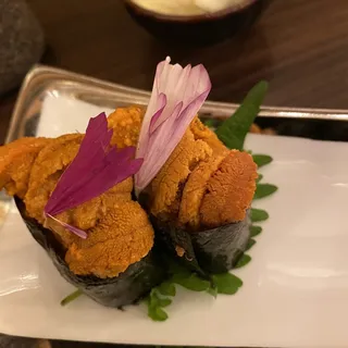 N12. Uni Nigiri (Japanese Uni)