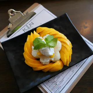 Sweet Sticky Rice with Mango