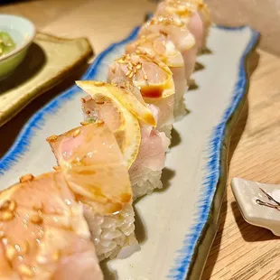 Lemon albacore roll