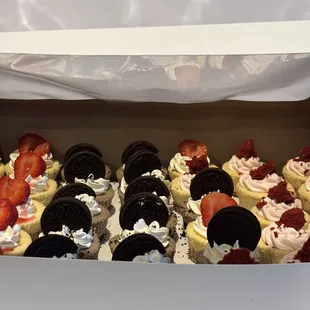 Strawberry, Red Velvet &amp; Oreo cheesecake