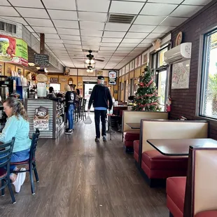 diners and customers