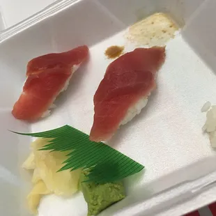 The sushi doesn&apos;t look good either, it tastes extremely bland!