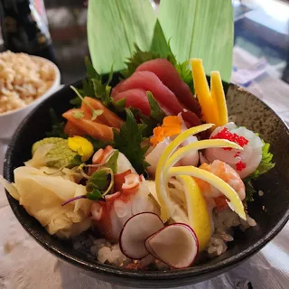 Chirashi Sushi