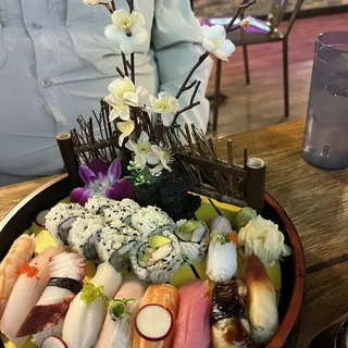 Sushi Deluxe