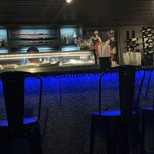 sushi and sashimi, interior