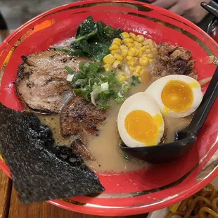 Tonkotsu Kuro Ramen