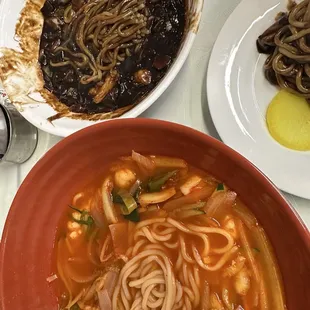 Jajangmyeon and jjampong