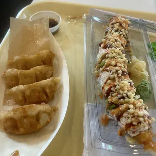 Sassy Cat Roll &amp; fried Gyoza
