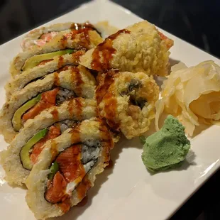 Salmon and cream cheese tempura roll