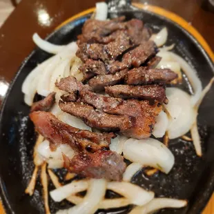 Dinner last eve @Kikuya. My Garlic Steak, forgot 2 mention 2 our Waitress Med well. My Sizzling platter came Med Rare. They re-cooked it,Ty!