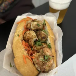 Shrimp poboy