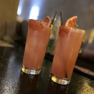 Andrew Makes bomb drinks