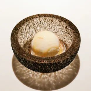 Almond Sorbet Lillet Blanc｜Preseved Raspberries