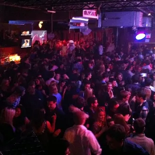 a large crowd of people