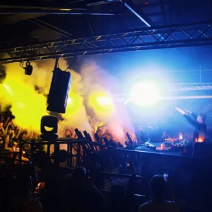 Loud Luxury