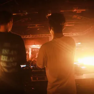 Loud Luxury