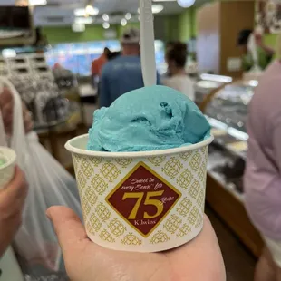 Blue Moon + Georgia Peach ice cream = HEAVEN