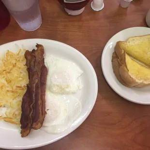 Delicious breakfst..No. 1. Yummy!