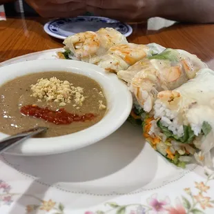 Shrimp summer roll