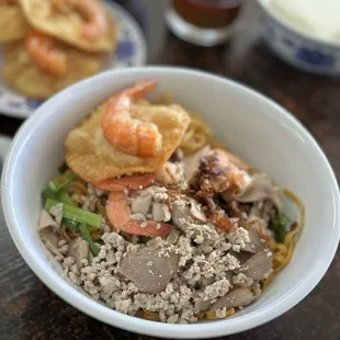 ramen and noodles, food