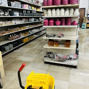 10/21/24 Of course he's mopping where I wanna browse