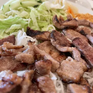 Vermicelli with pork.