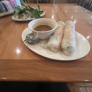 Shrimp spring rolls