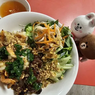 Bun Thit Nuong Tom Nuong (vermicelli, BBQ pork, shrimps, pickled veggies,  bean sprouts, Cucumber, chopped peanuts)