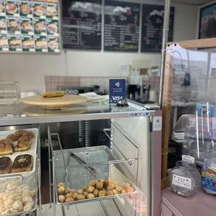 bagels, interior
