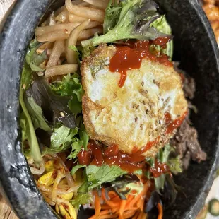 Dolsot bibimbap