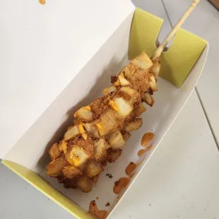 Crazy potato- full sausage, spicy mayo