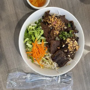 V5. Bn B Xo - Lemongrass Beef Vermicelli