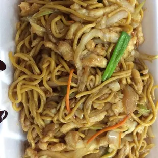 Chicken lo mein