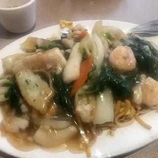 Seafood Chow Mein