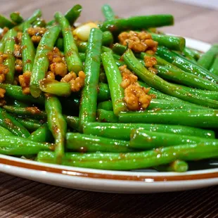 String beans w/ garlic sauce