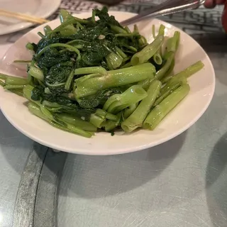 L33. Sauteed Ong Choy Lunch Special