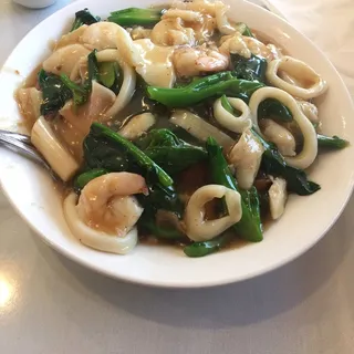 115. Seafood Chow Fun