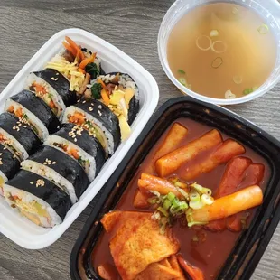 Kimchi cheese kimbap, ddukbokki