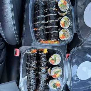 Bulgogi top, Tuna bottom