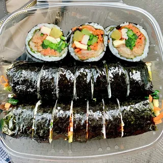 7. Kimchi Kimbap /