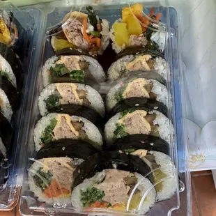 Tuna Mayo Kimbap (yum) also has cheese in it