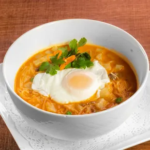 Sopa a la Minuta- Beef, diced onion, angel hair pasta, potato, egg, milk (or almond milk).