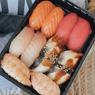 SUSHI LOVER