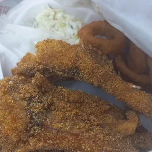 Buffalo  fish slaw onion rings